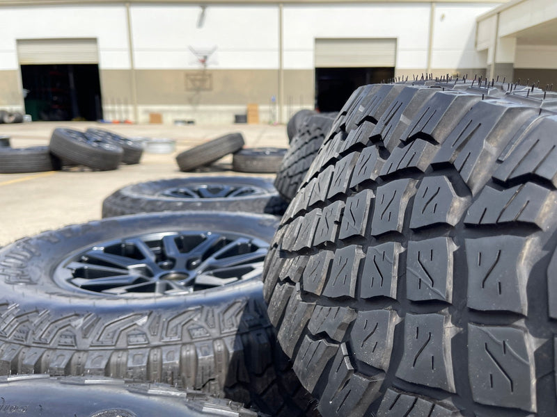 (5) 17" Ford F-150 Raptor OEM 10611 rims wheels Bronco tires GOODYEAR 35" Texas Truck Tire