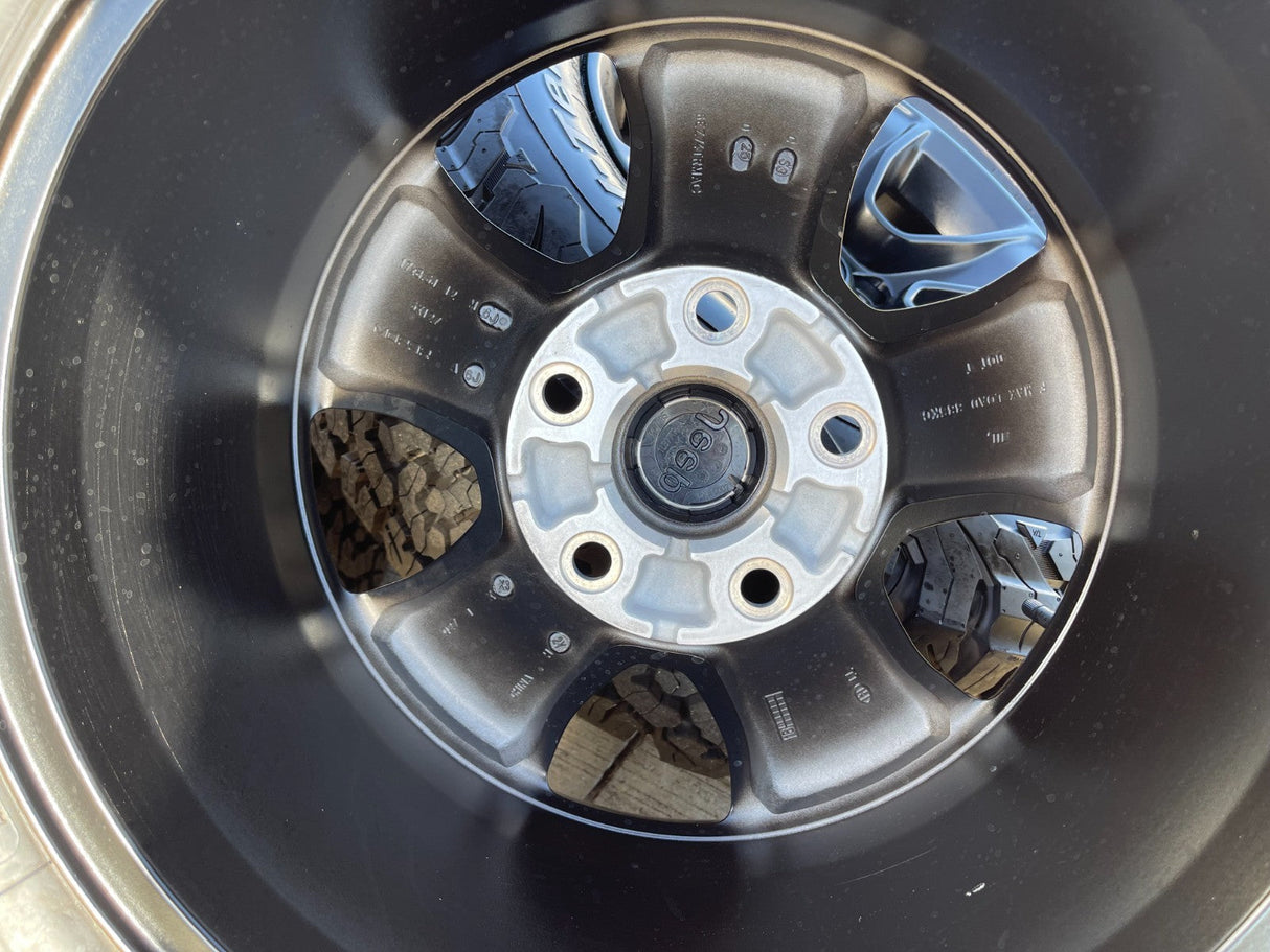 (4) 17" Jeep Wrangler Rubicon OEM 96226 wheels rims Gladiator BFG KO2 NEW 2026 Texas Truck Tire