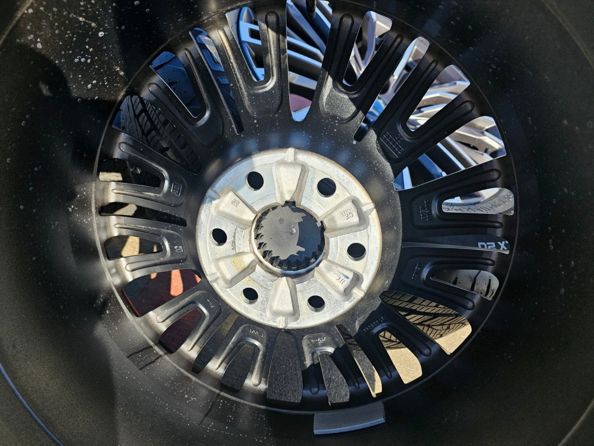 20" GMC Sierra Yukon Chevy Silverado OEM wheels rims 2024 2025 2026 NEW Texas Truck Tire