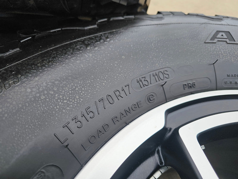 17" Jeep Wrangler Rubicon OEM 95730 9327 wheels rims Gladiator BFG KO2 A/T 35" Texas Truck Tire