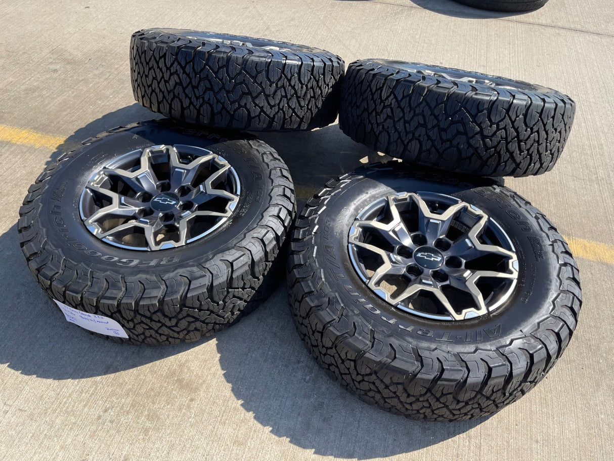 17" Chevy Silverado ZR2 OEM 95751 Beadlock wheels rims Colorado Sierra NEW Texas Truck Tire