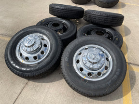 17" Dodge Ram 3500 Dually Laramie 8x200 wheels rims 2701 2702 OEM NEXEN NEW Texas Truck Tire