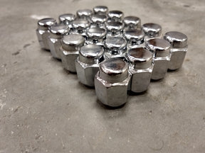 (20) OEM Toyota Tundra lug nuts polished 14x1.5 steel LX570 Sequoia Land Cruiser Texas Truck Tire