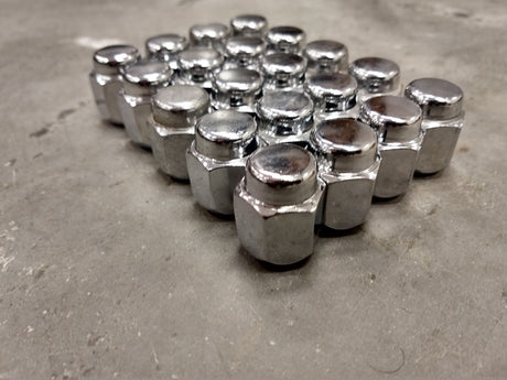 (20) OEM Toyota Tundra lug nuts polished 14x1.5 steel LX570 Sequoia Land Cruiser Texas Truck Tire