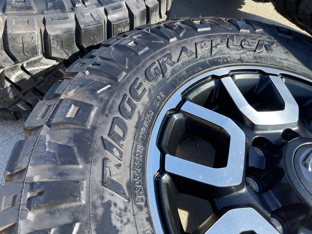 18" Ram 2500 3500 LARAMIE OEM 2694 wheels rims 2023 2024 2025 2026 NITRO 33" NEW Texas Truck Tire