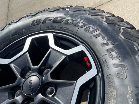 17" Jeep Wrangler Gladiator RUBICON OEM wheels rims tires 9237 black BFG KO2 A/T Texas Truck Tire