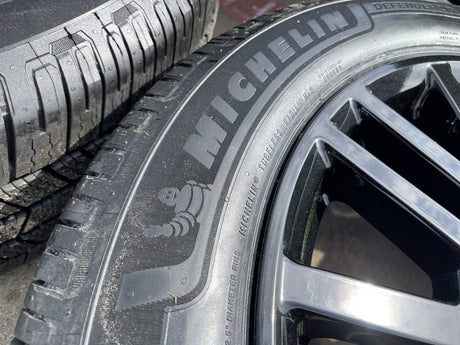 22" Ford F-150 LIMITED Plus OEM rims wheels 10444 Expedition tires MICHELIN NEW Texas Truck Tire
