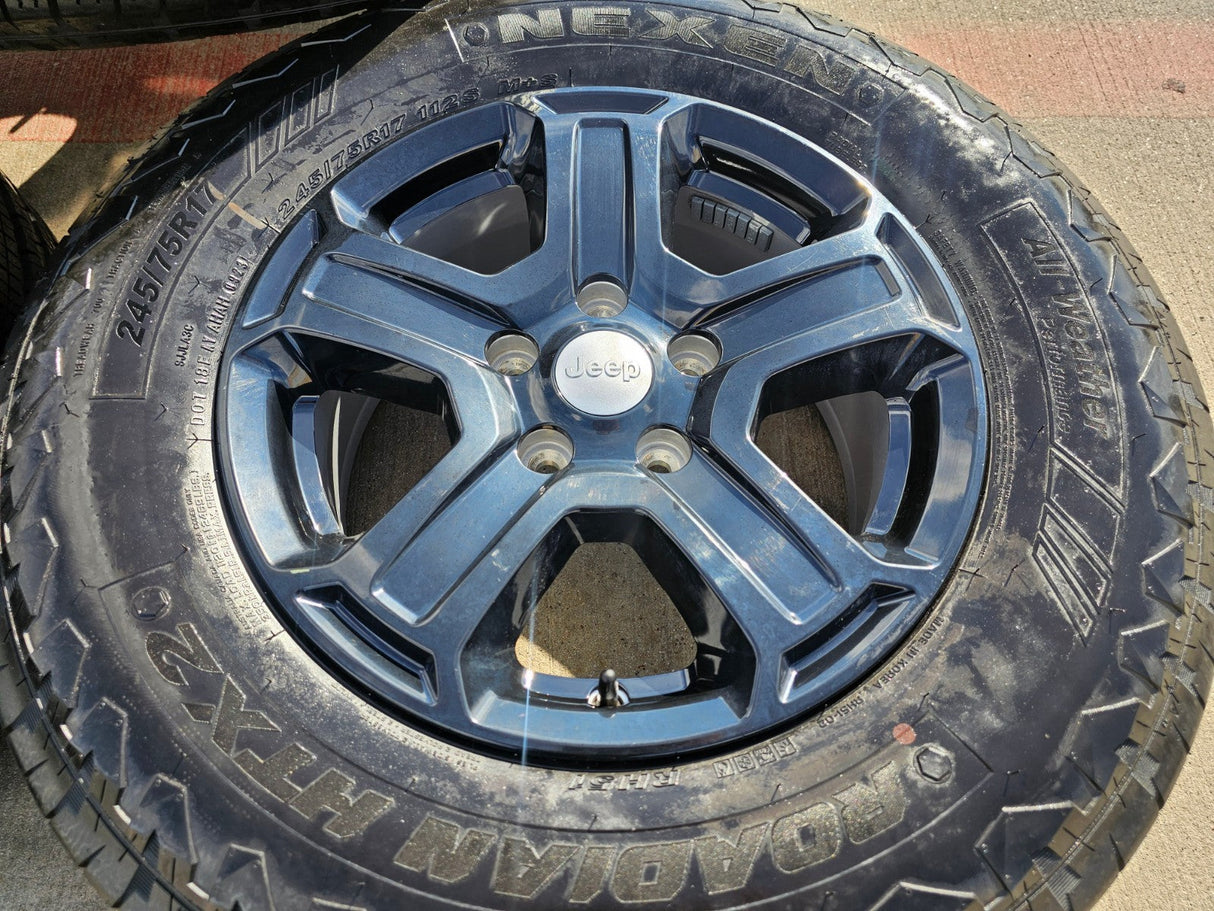 17" Jeep Wrangler Rubicon OEM wheels rims 9216 Gladiator tires NEXEN NEW Texas Truck Tire