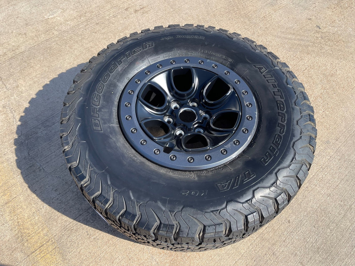 (1) 17" Ford F-150 Raptor OEM BEADLOCK rim wheel 10459 95210 BFG 35" DISCOUNTED Texas Truck Tire