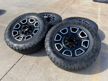 20" Ford F-250 F-350 OEM 10486 Lariat wheels rims 2024 2025 2026 TOYO 35" Texas Truck Tire