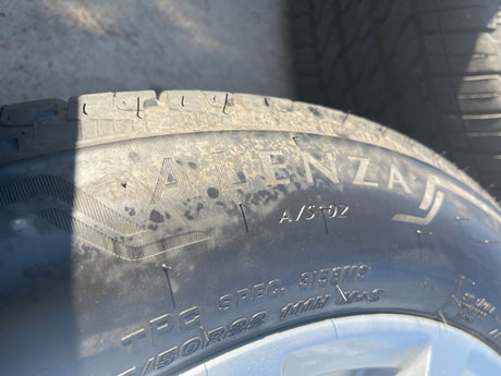 22" Cadillac Escalade Platinum OEM wheels rims 95026 tires Texas Truck Tire