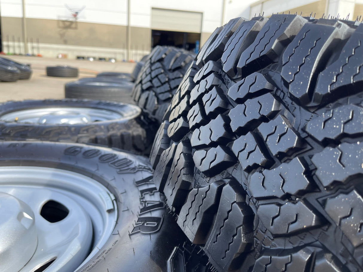 17" Ford F-250 F-350 OEM 3828 wheels rims tires GOODYEAR TERRITORY A/T 33" NEW Texas Truck Tire