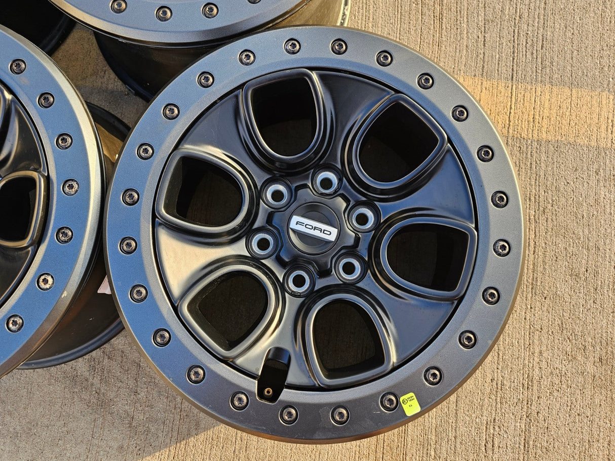 (5) 17" Ford F-150 Raptor OEM BEADLOCK rims wheels 10459 95210 NEW Texas Truck Tire