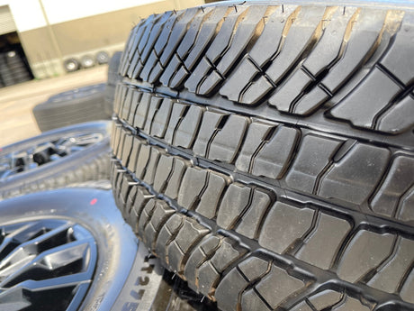 18" Chevy Silverado ALASKAN AT4X 2500 OEM 14031 wheels rims 2024 2025 2026 NEW Texas Truck Tire