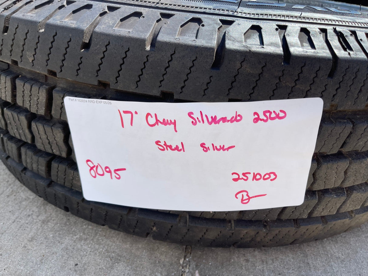 17" Chevy Silverado GMC Sierra 2500 3500 OEM 8095 wheels COOPER H/T3 Texas Truck Tire