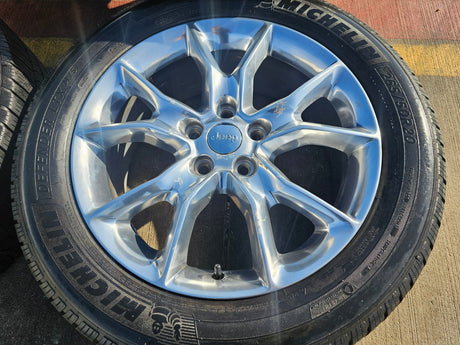 20" Jeep Grand Cherokee OEM wheels rims 9138 Dodge Durango tires MICHELIN Texas Truck Tire