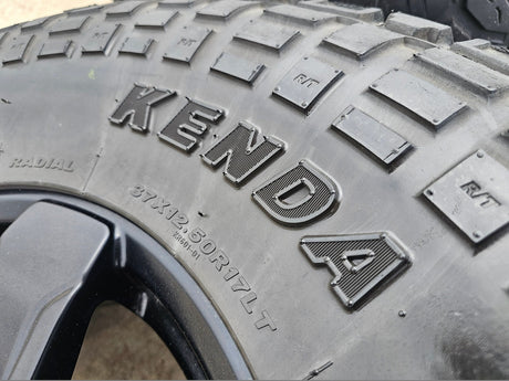 (4) 17" Ford Bronco wheels rims 95292 10383 SASQUATCH Ranger KENDA 37" Texas Truck Tire