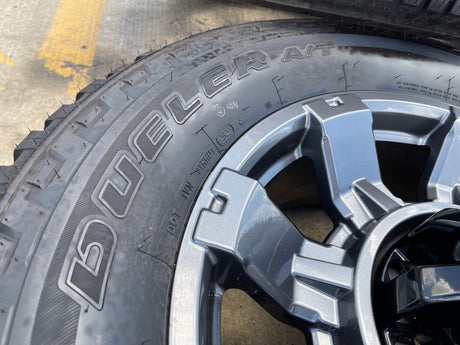 20" Ford F-250 F-350 OEM gray Lariat 10485 10296 wheels rims tires Texas Truck Tire