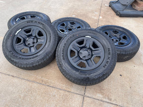 17" Jeep Gladiator OEM wheels rims Steel 9220 9240 Wrangler 2025 2026 NEW Texas Truck Tire