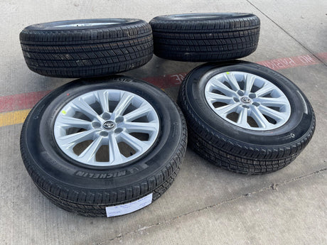18" Toyota Grand Highlander OEM 10525 wheels rims tires Lexus TX350 NEW MICHELIN Texas Truck Tire