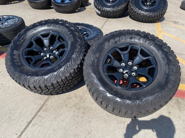 18" Dodge Ram 1500 TRX RHO Black OEM 66002 wheels rims TERRITORY M/T 35" Texas Truck Tire