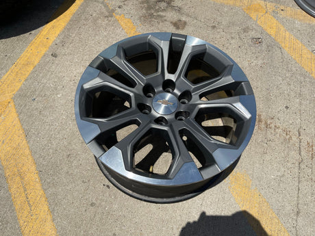 20" Chevy Tahoe Silverado OEM 14090 95417 wheel rim GMC Yukon spare Texas Truck Tire