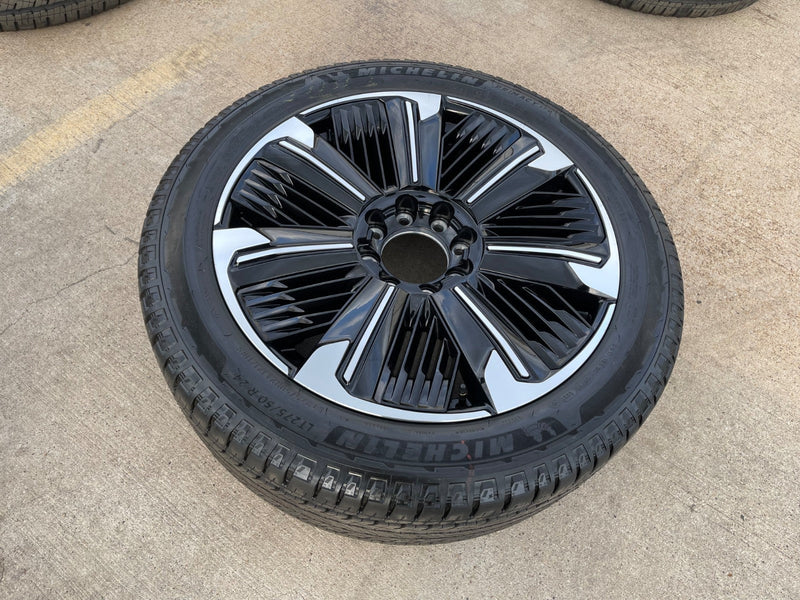 24" Cadillac Escalade IQ EV OEM 8x165 wheel rim Hummer 2500 2025 MICHELIN NEW Texas Truck Tire