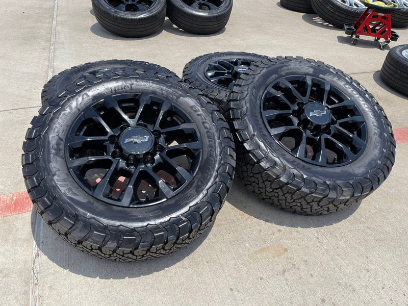 20" Chevy Silverado Trail Boss GMC AT4 2500 OEM 94030 wheels rims NEW BFG KO3 Texas Truck Tire