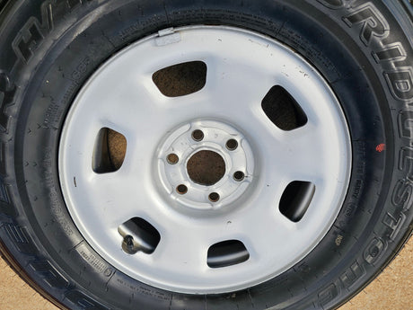 16" Chevy Colorado Z71 GMC Canyon OEM 8109 wheel rim tire spare Texas Truck Tire