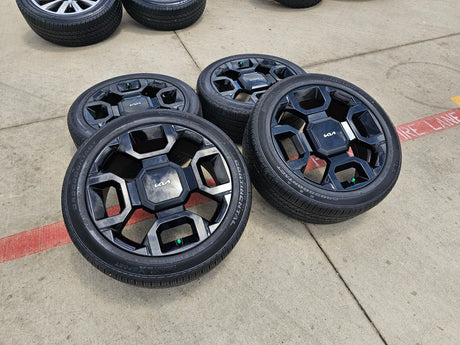 20" Kia Sorento X-PRO OEM wheels rims tires Telluride Sedona 2024 2025 2026 NEW Texas Truck Tire