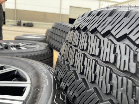 20" GMC Sierra AT4 2500 3500 OEM wheels rims 5950 Silverado 2023 2024 2025 2026 Texas Truck Tire