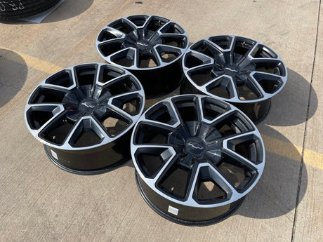 22" Chevy Tahoe Suburban RST OEM 14035 wheels rims Silverado Texas Truck Tire