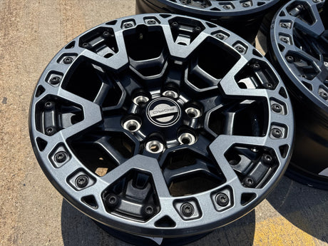 (4) 17" Ford F-150 Raptor R OEM BEADLOCK rims wheels 2024 2025 2026 Texas Truck Tire