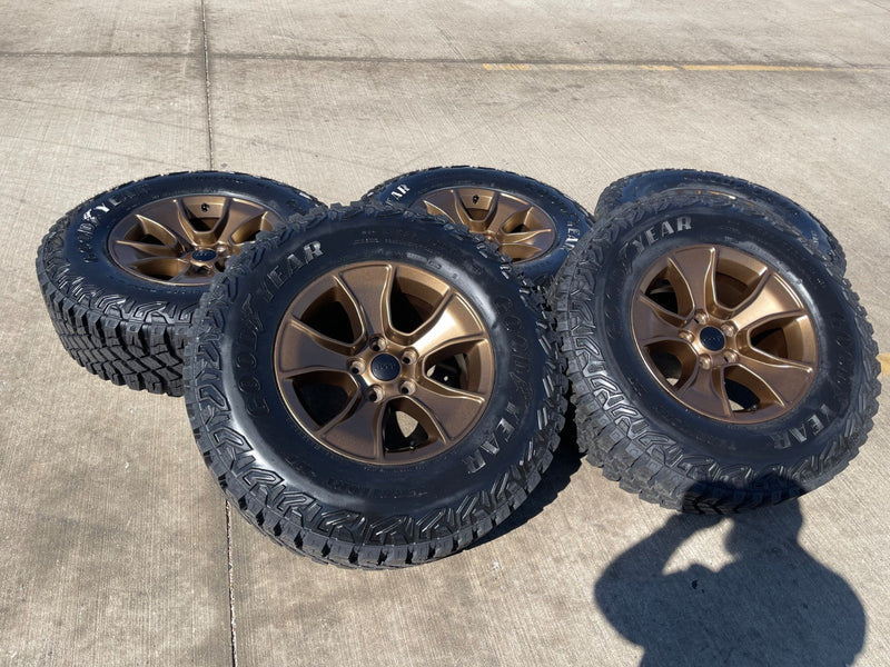 (5) 17" Jeep Wrangler Rubicon OEM 96226 wheels rims Gladiator GOODYEAR 33" NEW Texas Truck Tire