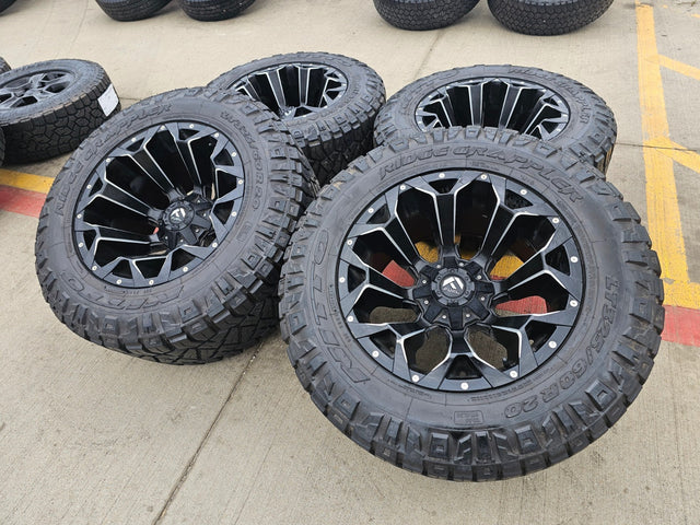 20x12 Fuel D546 Assault Chevy Silverado Ford F-150 RAM wheels rims 6x139 6x135 Texas Truck Tire