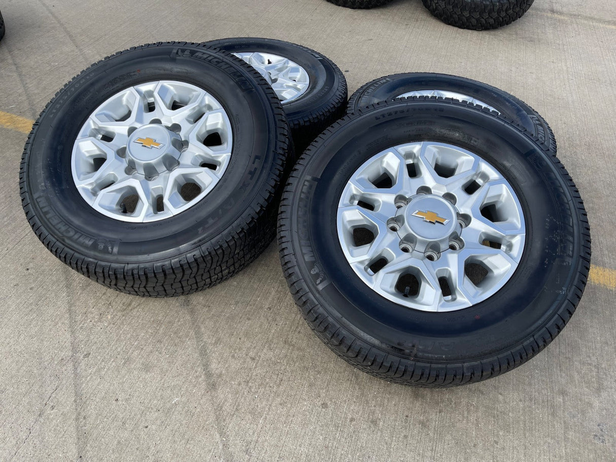 18" Chevy Silverado 2500 3500 OEM 5959 wheels rims MICHELIN LTX A/T2 NEW Texas Truck Tire