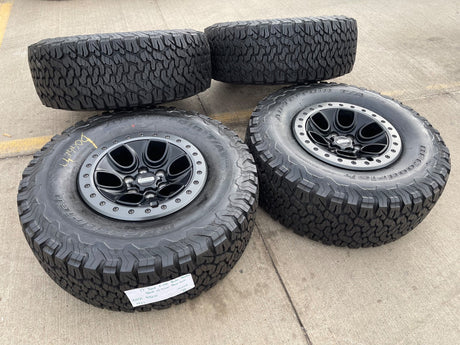 17" Ford F-150 Raptor OEM BEADLOCK rims wheels 10459 95210 BFG KO2 35" tires NEW Texas Truck Tire