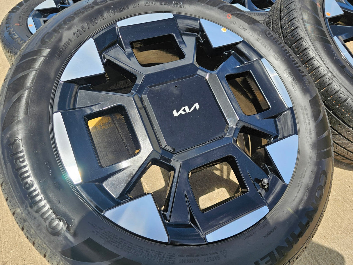 19" Kia Carnival Sorento OEM wheels rims Sonata Stinger K4 K5 2025 2026 2027 NEW Texas Truck Tire