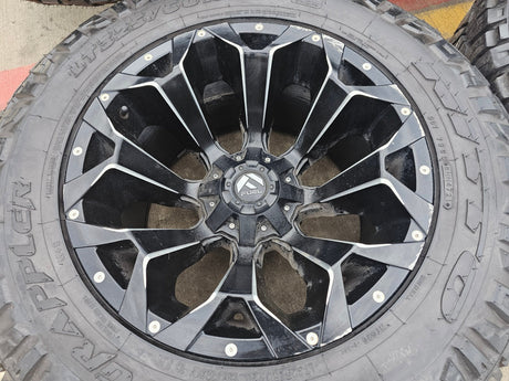 20x12 Fuel D546 Assault Chevy Silverado Ford F-150 RAM wheels rims 6x139 6x135 Texas Truck Tire