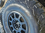(5) 17" AEV Jeep Wrangler Rubicon OEM Salta wheels rims Gladiator BFG 37" NEW Texas Truck Tire