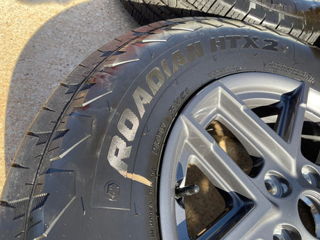 17" Jeep Wrangler Rubicon OEM wheels rims 9324 Gladiator 2025 2026 NEXEN NEW Texas Truck Tire