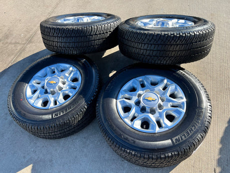 18" Chevy Silverado 2500 3500 OEM 5959 wheels rims MICHELIN LTX A/T2 NEW Texas Truck Tire