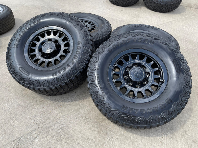 18" AEV SALTA GMC Sierra AT4X Chevy Trail Boss 2500 OEM wheels rims GOODYEAR 35" Texas Truck Tire