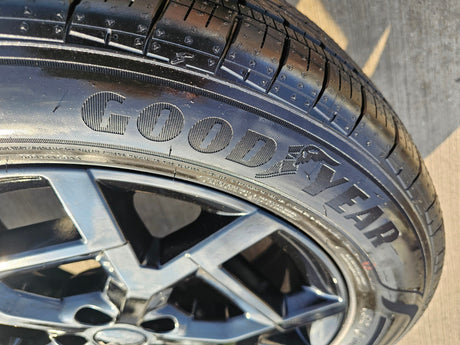 19" Kia Carnival Sorento OEM 94045 wheels rims Stinger K4 K5 2025 2026 NEW Texas Truck Tire