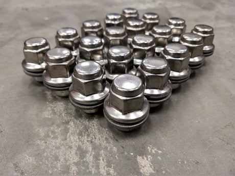 (20) OEM Toyota Camry lug nuts polished 12x1.5 Avalon Corolla Rav-4 Lexus RX350 Texas Truck Tire