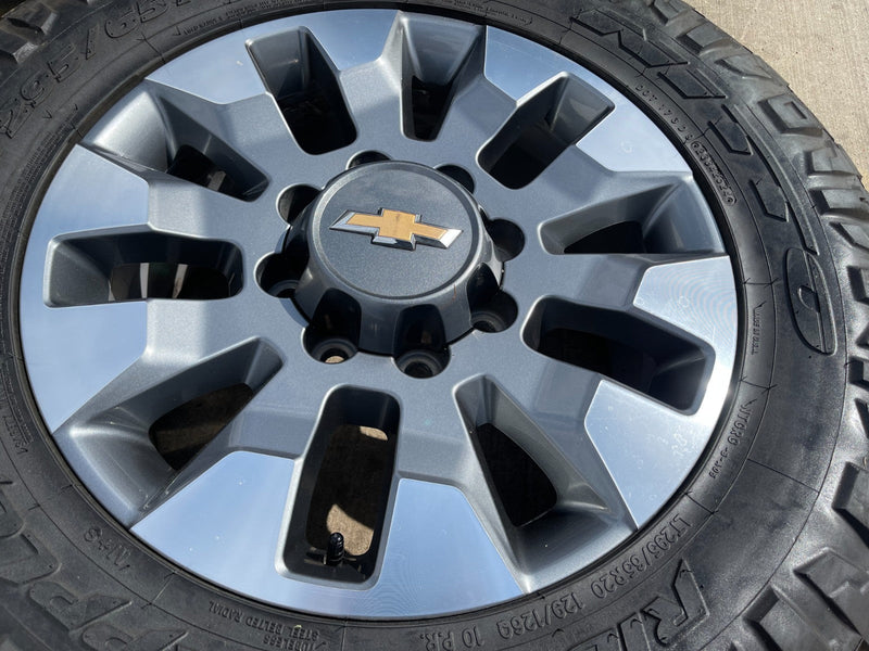 20" Chevy Silverado GMC Sierra AT4 2500 3500 OEM 5960 5947 wheels rims NITRO 35" Texas Truck Tire