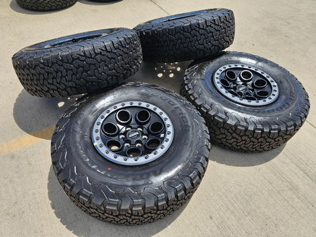 17" Ford F-150 Raptor OEM BEADLOCK 10612 rims wheels BFG KO2 37" NEW Texas Truck Tire