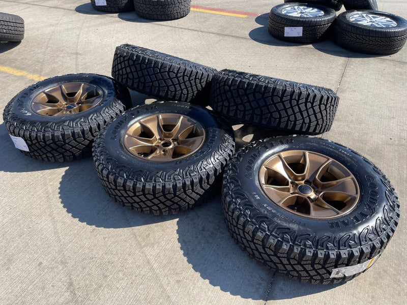 (5) 17" Jeep Wrangler Rubicon OEM 96226 wheels rims Gladiator GOODYEAR 33" NEW Texas Truck Tire