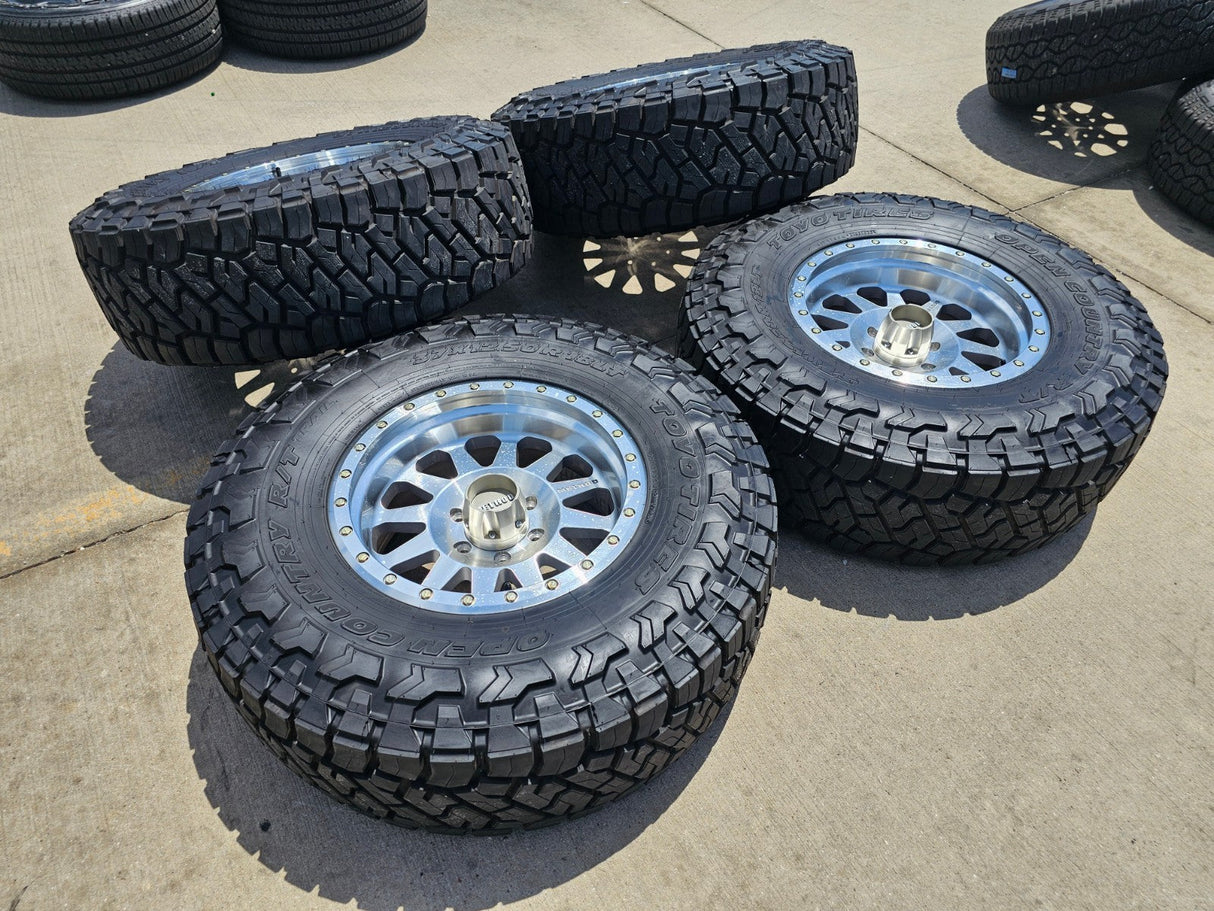 18x9 18" Method MR302 wheels rims Chevy RAM 1500 Tacoma 6x139 6x135 TOYO 37" Texas Truck Tire