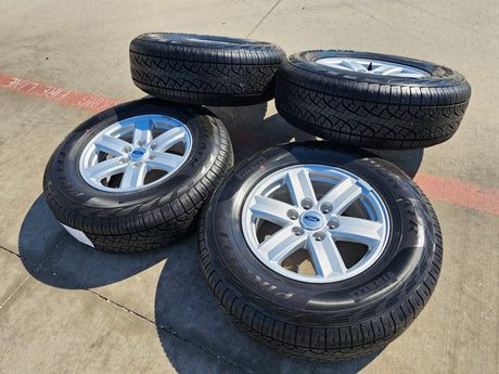 17" Ford F-150 Expedition OEM rims wheels 10339 tires PIRELLI A/T NEW Texas Truck Tire